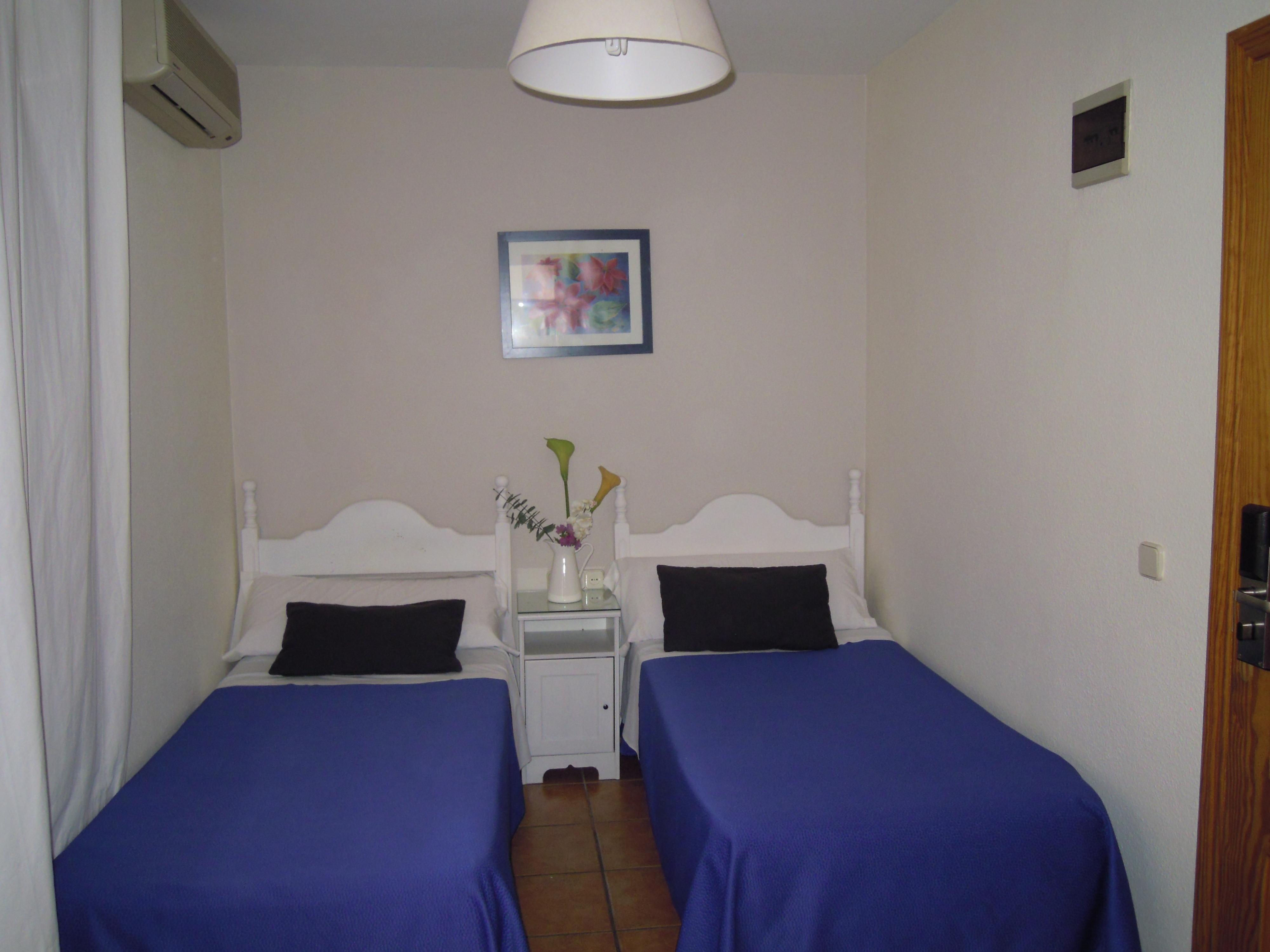 Hostal Moscatel Malaga Exterior photo