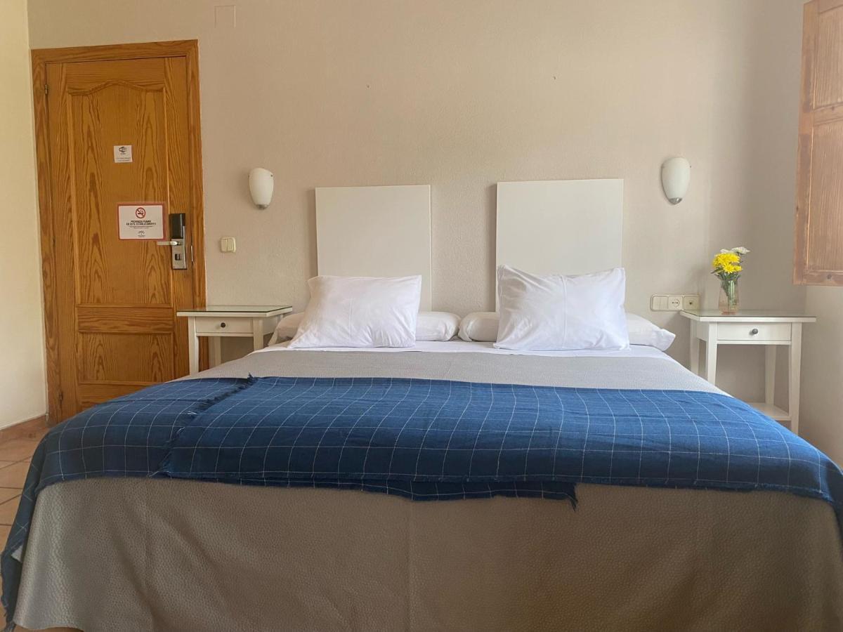 Hostal Moscatel Malaga Exterior photo