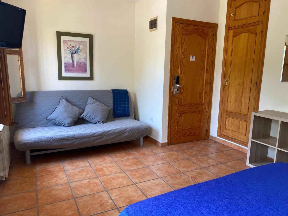 Hostal Moscatel Malaga Exterior photo
